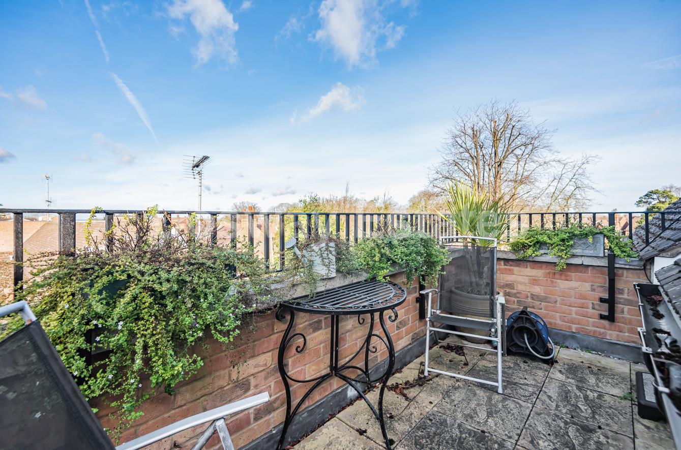 Heathside Court, High Road, Bushey Heath